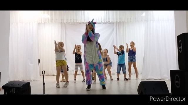 Игровая-развлекательная программа «Детское королевство любимых игр»