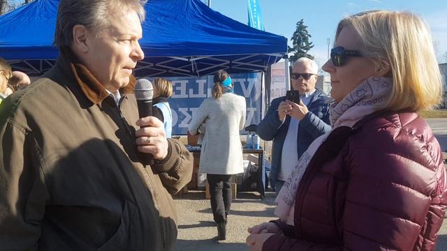 Ilkka Kanerva Kunnallislehden vaalitorilla смотреть онлайн