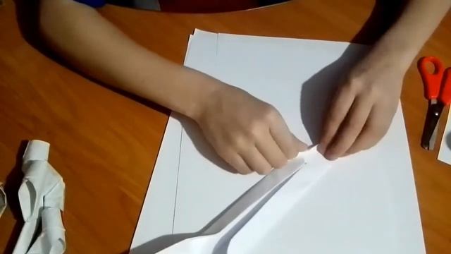 Когти Рассомахи. Из 5 листов бумаги.
