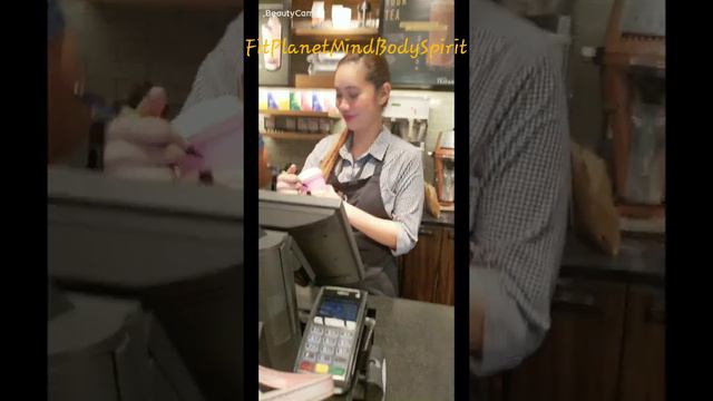 Matcha powder in hot cocoa! Love it😘❤ смотреть онлайн