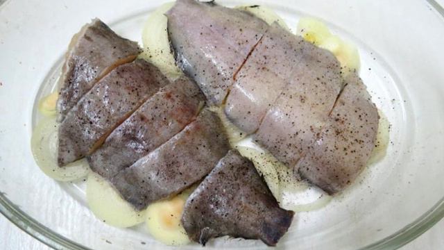 Камбала запеченная