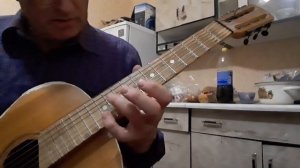 Аккорд B7sus4 на семиструнной гитаре.
