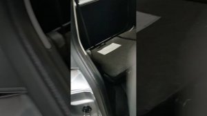 Toyota SIENTA 2016 год. Обзор, внешний вид, салон.