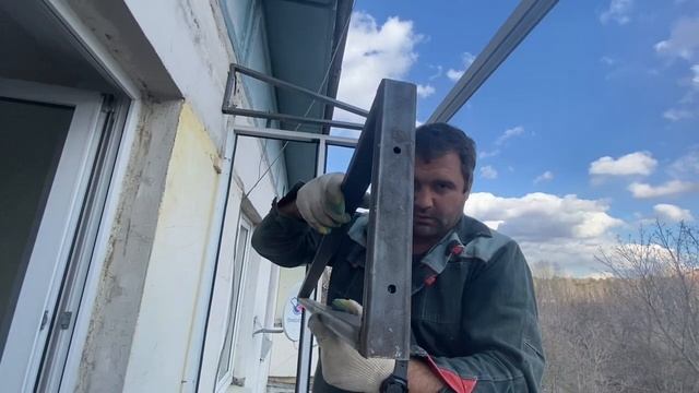 Остекление балкона в Хрущевке с крышей. смотреть онлайн