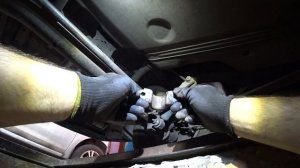 замена задних втулок стабилизатора WV CADDY