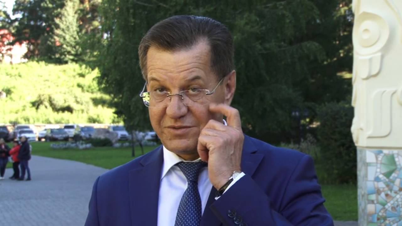Губернатор Александр Жилкин принял участие в "Волжской палитре" Астрахань.Ру