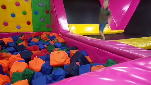 Заднее сальто, переднее сальто, затяжноесальто смотреть онлайн