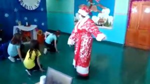 танец Здравствуй ёлка 5 кл