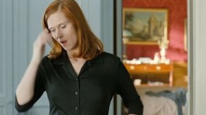 Дрис пытается подкатить к своей коллеге (из к/ф Неприкасаемые 1+1/Intouchables )