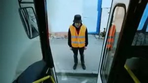 Между нами тает лёд