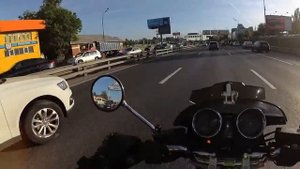 Honda CB 1300 валит
