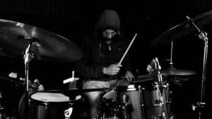 Istanbul Agop 22" Xist Dry Dark Crash - “Tutto dorme” Ainè, Ghemon, Davide Shorty/Silvano Martinell