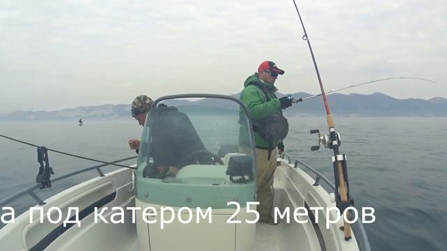 Рыбалка на пилькеры с катера в Новороссийске.