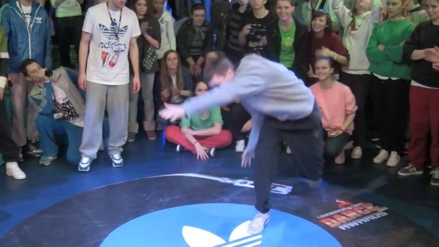 ADRENALINE FEST VOL.2 HOUSE 1VS1 PRO Хазипов (Stylez Dance Academy)vs Elmi (Stomp) - WINNER смотреть онлайн