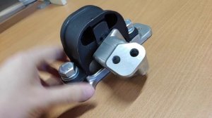 Усиленная верхняя правая опора (подушка) двигателя Лада Веста