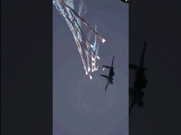 beautiful barrel roll su27 Russan Air Force