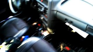 Как правильно припарковаться на автомобиле при подъеме( СПУСКЕ )?