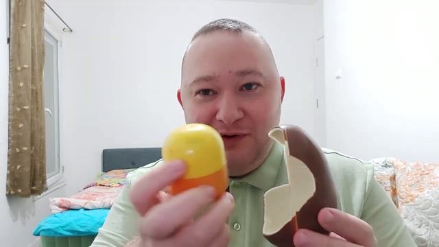 Гиганское Киндер Яйцо!! Я таких не видел ещё!? Интрига какая же игрушка внутри. Новая коллекция max смотреть онлайн
