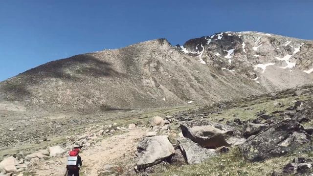 Пик Хулугайша. Хребет Восточный Саян. Эльмовое явление в горах. смотреть онлайн