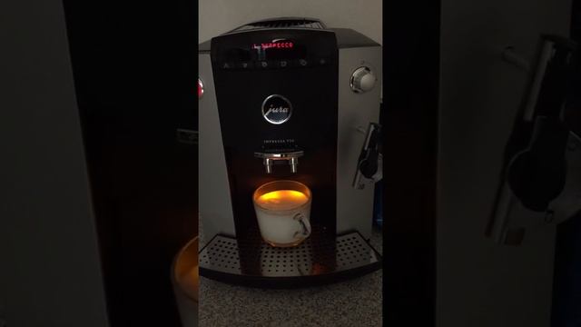 Jura Impressa F50 смотреть онлайн