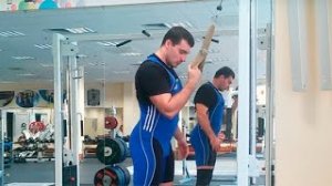 Разгибание с верхнего блока одной рукой: техника выполнения