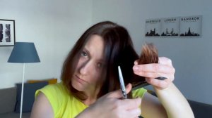 СТРИЖКА САМОЙ СЕБЕ НА СРЕДНИЕ ВОЛОСЫ #стрижемсебясами #стрижканасредниеволосы #katemiro