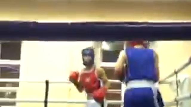 я в синем(первый бой на Шаткова)2 раунд смотреть онлайн