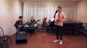 Играем на пять (Take Five by Paul Desmond)