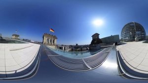 360°-Video: In der Bundestags-Kuppel über Berlin