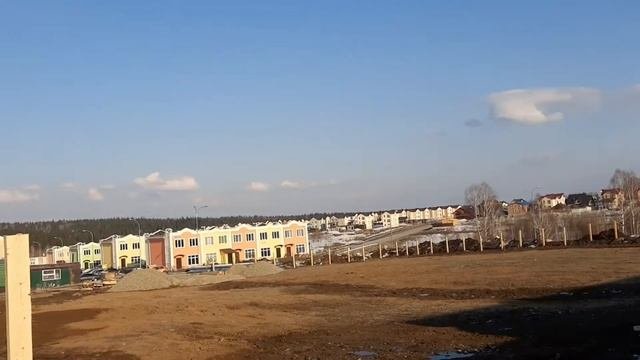 Купил землю под строительство дома , бани и гаража.