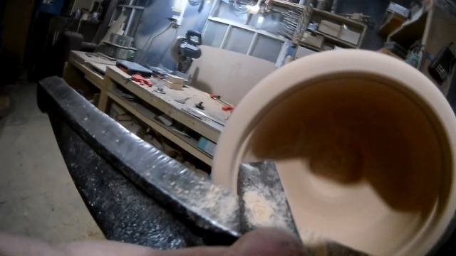 Процес изготовления деревянной фляги