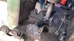 Тебе нравится выпрямлять кривую ось