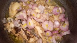 Плов с курицей и зеленью