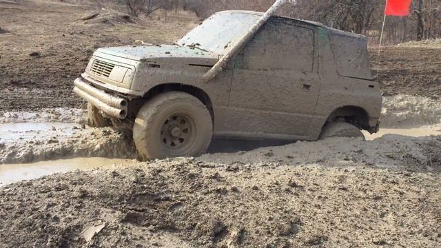 Geo Tracker. Cliffs insane terrain смотреть онлайн