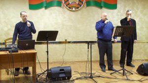 "Ты раньше пел про голубые дали"