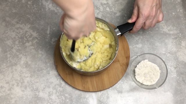 КАК ПРИГОТОВИТЬ КАРТОФЕЛЬНЫЕ КОТЛЕТЫ С ГРИБАМИ? Вкусные, быстрые, из пюре, на обед и ужин! смотреть онлайн