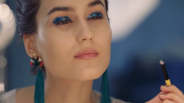 MANOR SPECIAL BEAUTY DAYS PRESENTS SINDIS #GLITTER LOOK смотреть онлайн