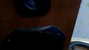 Извлечение залипшего пылезащитного колпака динамика.