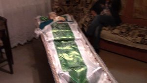 Ночное  дежурство  у  гроба  покойного  !!!