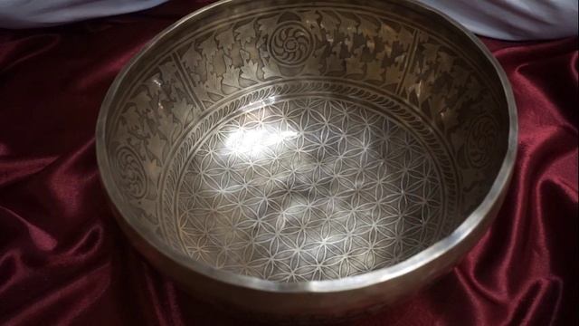 Ц.Ж.30.5см.-112Гц.Ля. КАК ПОЛЬЗОВАТЬСЯ ПОЮЩИМИ ЧАШАМИ. ПОЮЩАЯ ЧАША МАССАЖ