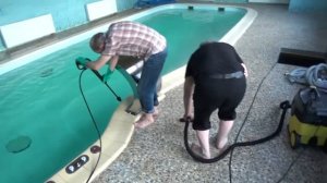 Как отмыть дорогой бортовой камень в бассейне от усилителя цвета