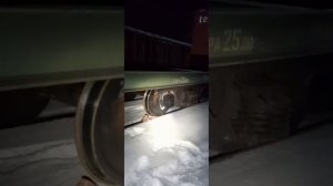 закрепление тормозными башмаками подвижного состава на приёмо-отправочных путях станции