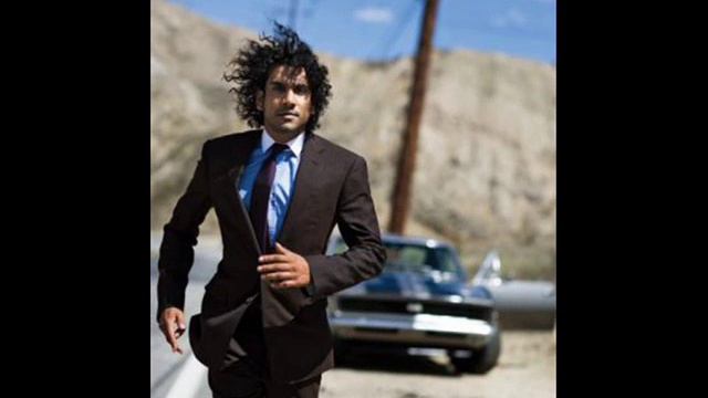 NAVEEN ANDREWS - TOO SEXY смотреть онлайн