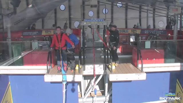Skypark Сочи. Прыжок "рыбкой" с тарзанки. Слабонервным не смотреть.