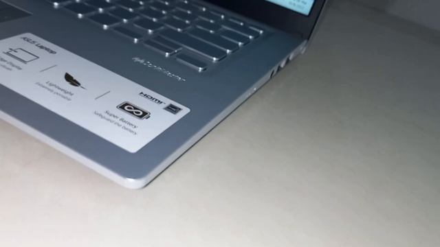 Asus Vivobook 14 Ryzen 7 Quad Core Amd R7-3700U Laptop || Asus Vivobook 14 Cinematic Shots смотреть онлайн