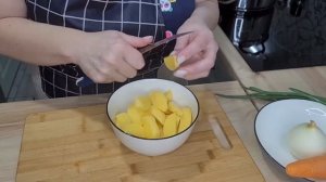 Скандинавский суп с красной рыбой и креветками.