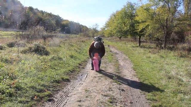 Как провести выходной? ВИДЕО ДЛЯ ДЕТЕЙ. ПОХОД НА ОЗЕРО с Юляшей. смотреть онлайн