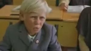 На волю птичку отпуская