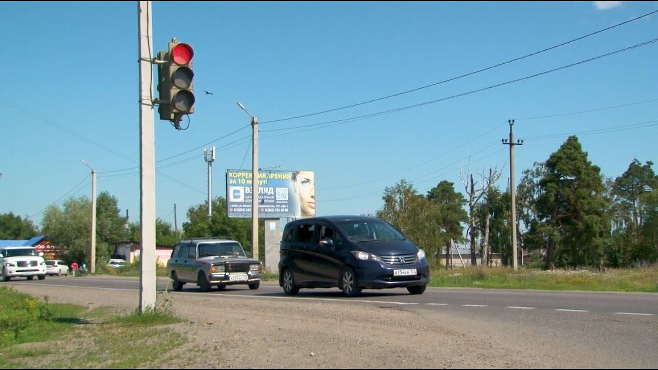 доехав до светофора у водителя внезапно заглох мотор