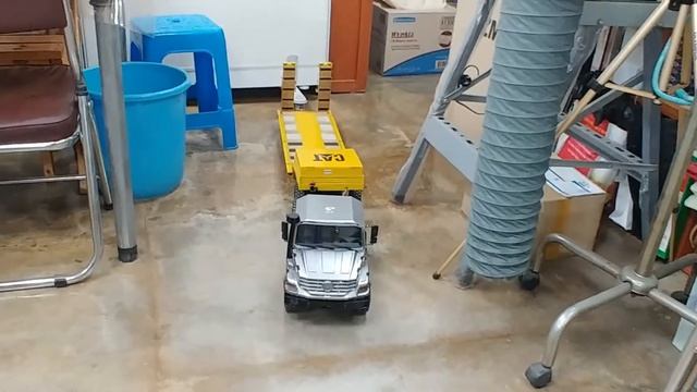 RC4WD 1/14 6X6 OVERLAND TRUCK Part 2. смотреть онлайн